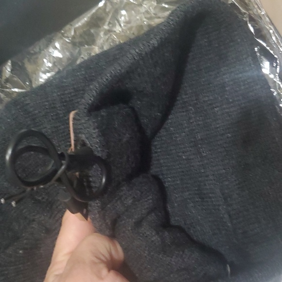 Fulllight Tech Bluetooth Beanie - Picture 7 of 8